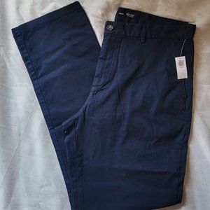 Gap Straight Built-In Flex Rotation Chino Pants for Men - Size 38x36